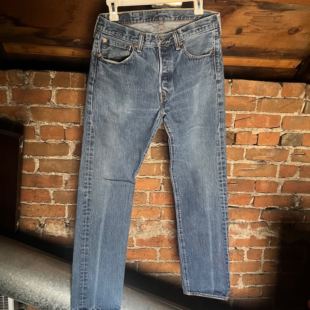 Men’s Levis 501 31” x 34”